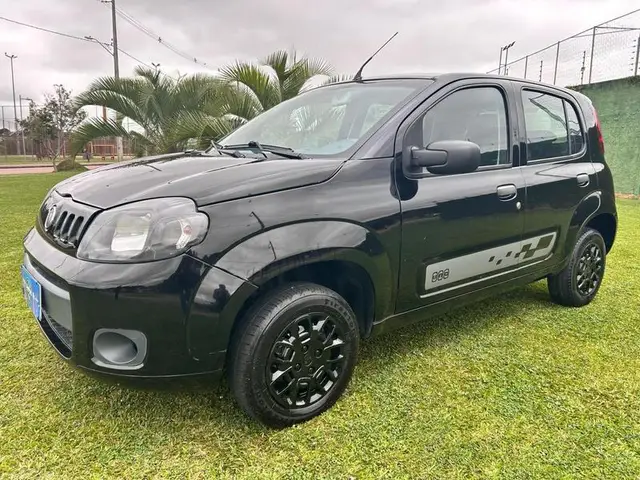 Carro Fiat Uno 2013 Vivace Italia 1.0 8V (Flex) 4p