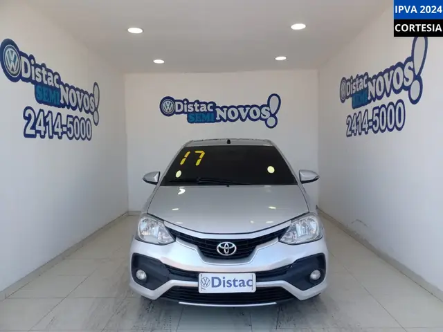 Carro Toyota Etios Sedan 2017 Platinum 1.5 (Aut) (Flex)