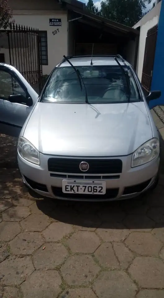 Carro Fiat Strada 2010 Working 1.4 (Flex) (Cabine Dupla)