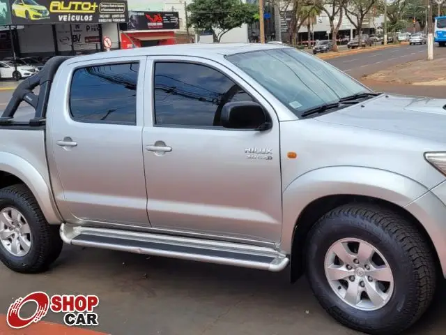Carro Toyota Hilux Cabine Dupla 2013 Hilux 2.7 SR CD 4x2 (Flex) (Aut)