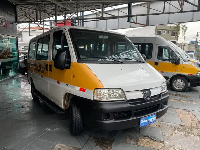 Carro Peugeot Boxer 2009 Van 320M 2.8 TD 16L