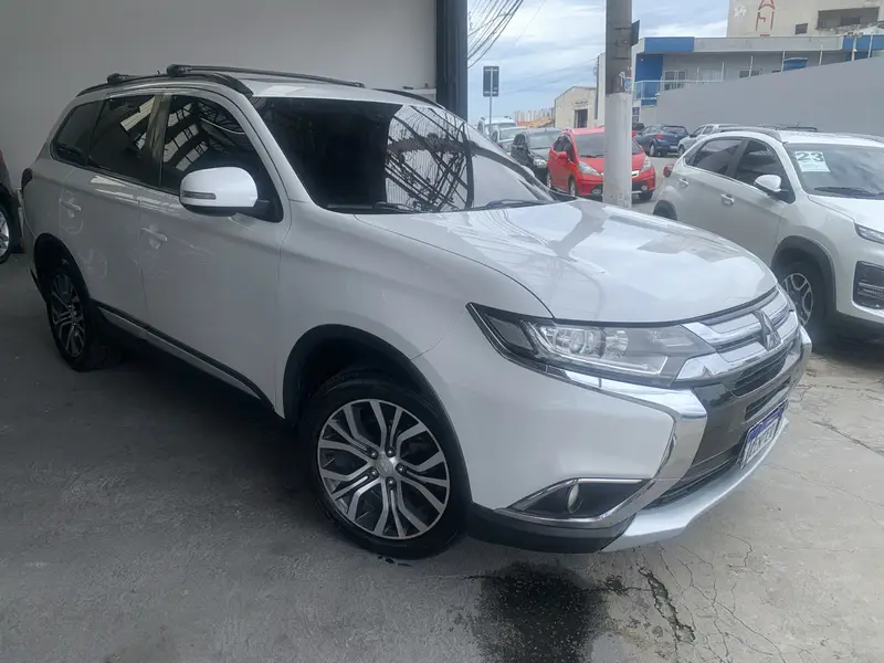 Mitsubishi Outlander 2.0 16V CVT