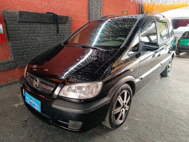 Carro Chevrolet Zafira 2011 Elegance 2.0 (Flex) (Aut)