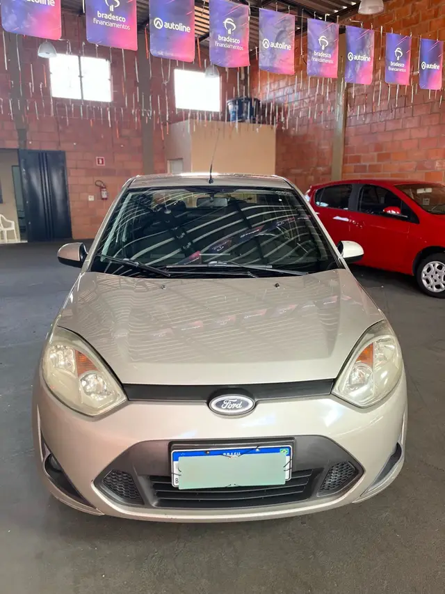 Carro Ford New Fiesta Sedan 2011 SE 1.6 (Flex)