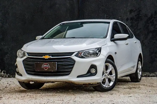 Carro Chevrolet Onix Plus 2023 1.0 LT (Flex)