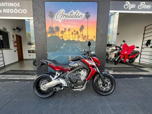 Carro Honda CB 650F 2017 (ABS)