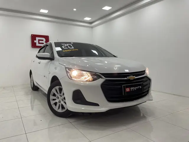 Carro Chevrolet Onix Plus 2020 1.0 LT (Flex)