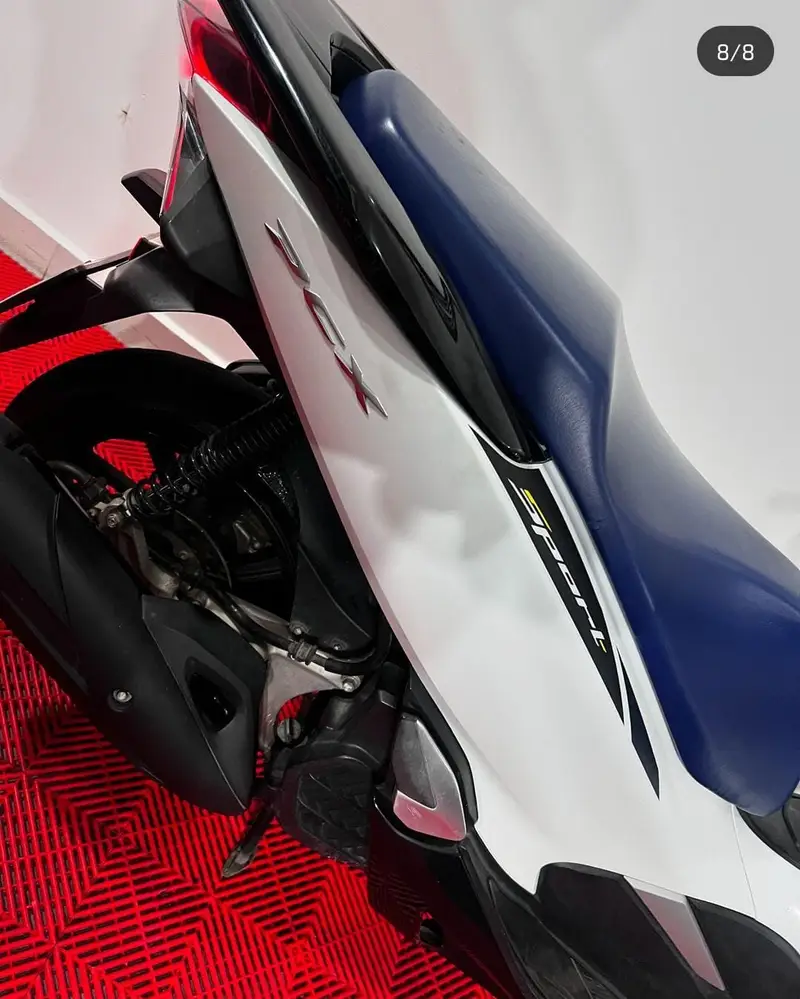 Honda PCX 150 Sport