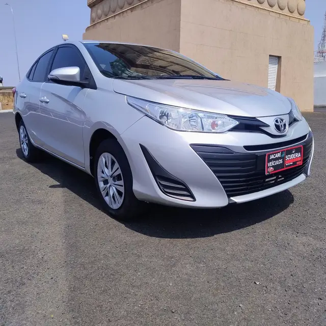 Carro Toyota Yaris 2021 1.5 XL Plus Connect CVT (Flex)