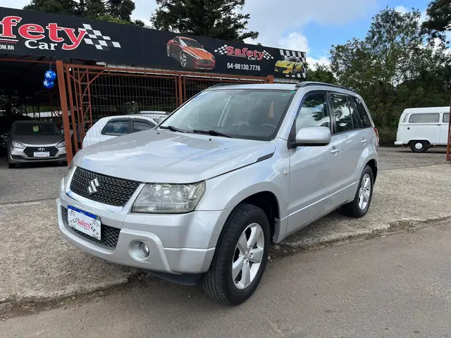 Carro Suzuki Grand Vitara 2011 4x4 2.0 16V