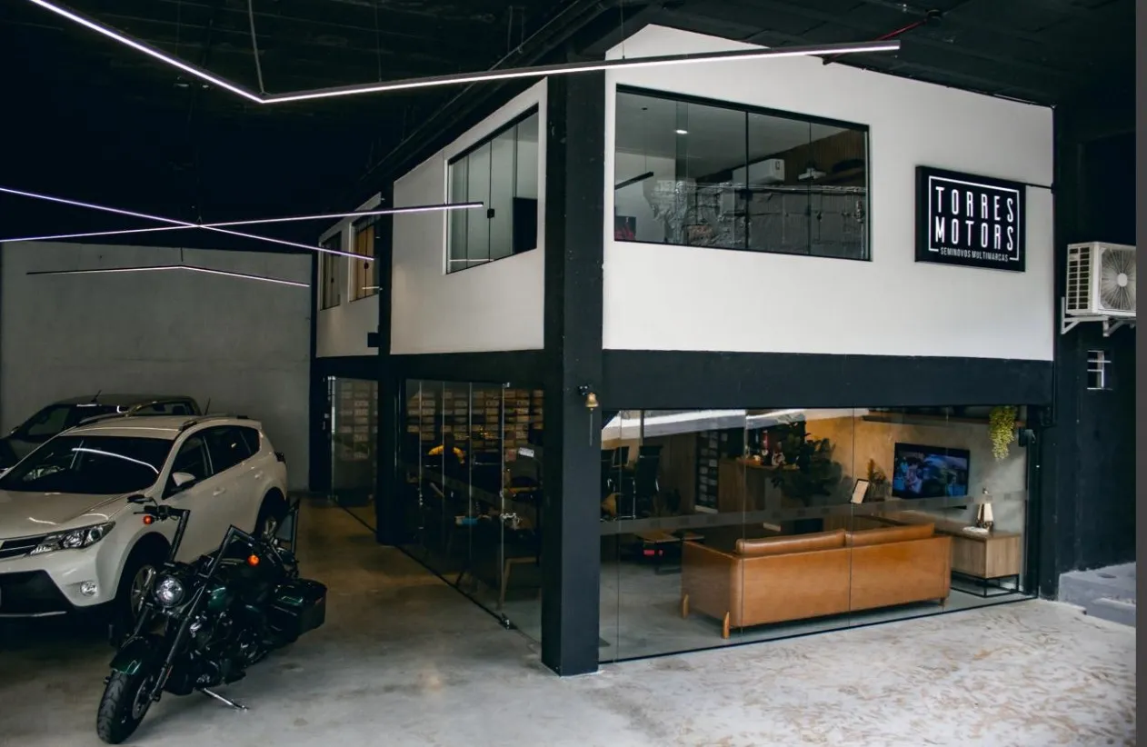 Fachada da loja Veículos à venda em TORRES MOTORS COMERCIO DE VEICULOS LTDA - Salvador - BA | Mobiauto