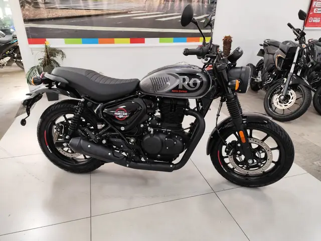 Carro Royal Enfield Hunter 350 2024 Dapper