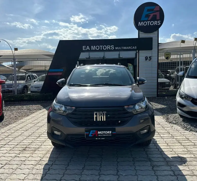 Fiat Strada Freedom 1.3 CS Plus (Flex)