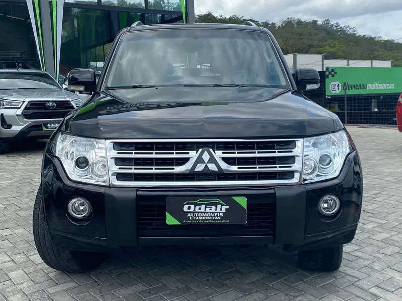 Mitsubishi Pajero Full 3.2 DI-D 3D HPE 4WD