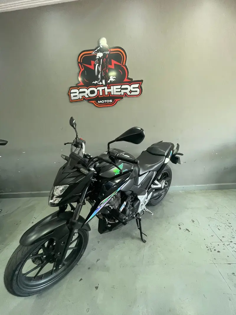 Honda CB 300F Twister (CBS)