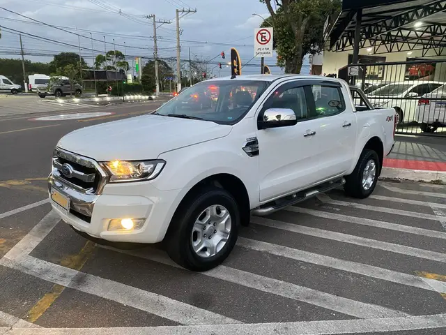 Carro Ford Ranger Cabine Dupla 2017 Ranger 3.2 XLT CD 4x4 (Aut)