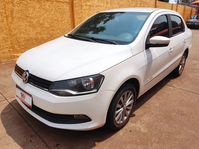 Carro Volkswagen Voyage 2016 1.6 VHT Highline (Flex)