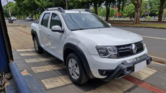 Carro Renault Duster Oroch 2016 2.0 16V Dynamique (Flex)