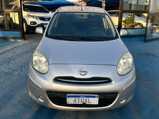 Carro Nissan March 2013 1.6 16V S (Flex)