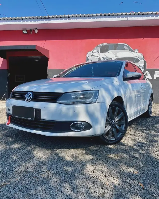 Carro Volkswagen Jetta 2014 2.0 Comfortline (Flex)