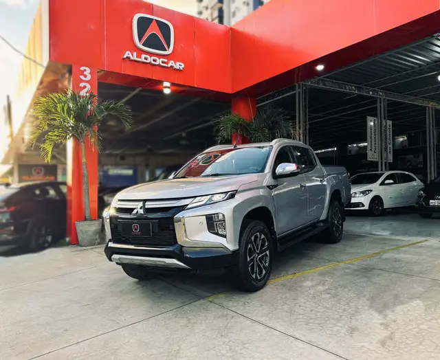 Carro Mitsubishi L200 Triton Sport 2024 HPE-S 2.4