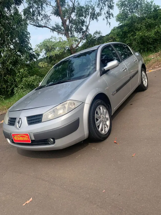 Carro Renault Megane Sedan 2009 Mégane Sedan Dynamique 1.6 16V (flex)