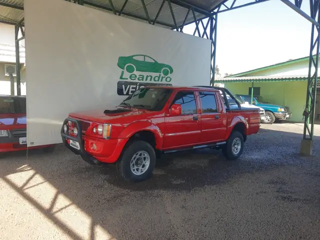Carro Mitsubishi L200 2002 L 200 GLS 4x4 2.5 Turbo (nova série) (cab. dupla)