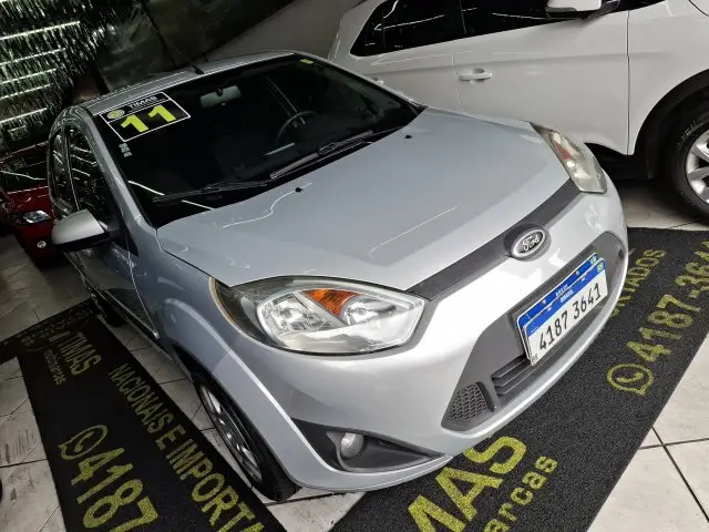 Carro Ford Fiesta Hatch 2011 1.6 (Flex)