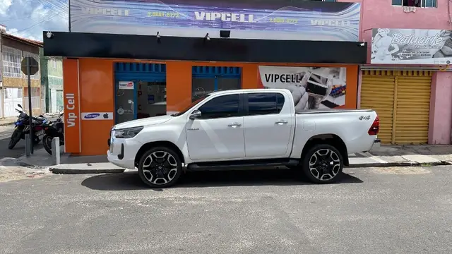 Carro Toyota Hilux Cabine Dupla 2021 SRX 2.8 TDI CD 4x4 (Aut)