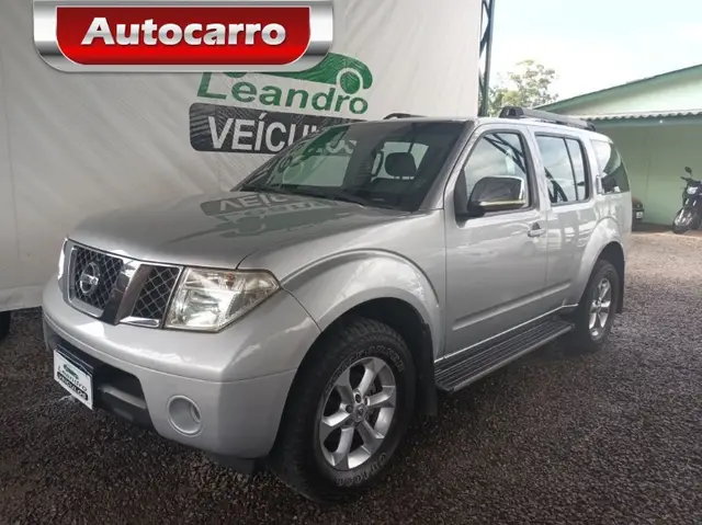 Carro Nissan Pathfinder 2008 SE 4x4 2.5