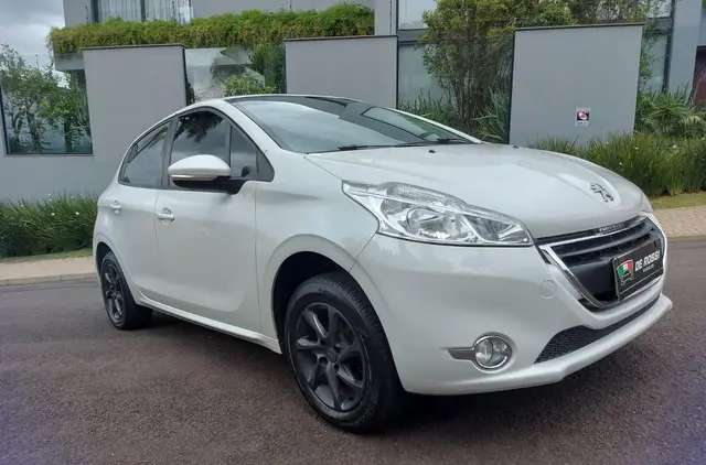 Carro Peugeot 208 2016 Active 1.5 8V (Flex)