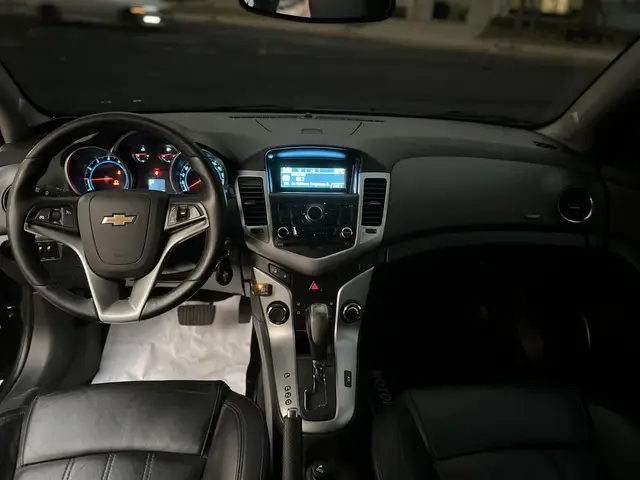 Carro Chevrolet Cruze 2012 LT 1.8 16V Ecotec (Aut)(Flex)