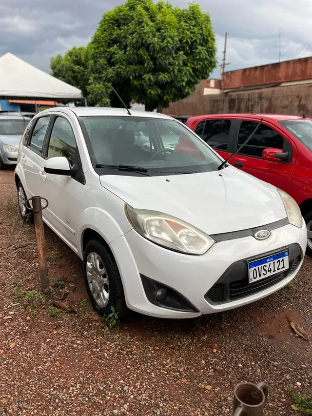 Carro Ford Fiesta Hatch 2014 S Rocam 1.0 (Flex)