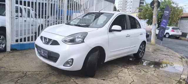 Carro Nissan March 2017 1.6 16V SL (Flex)