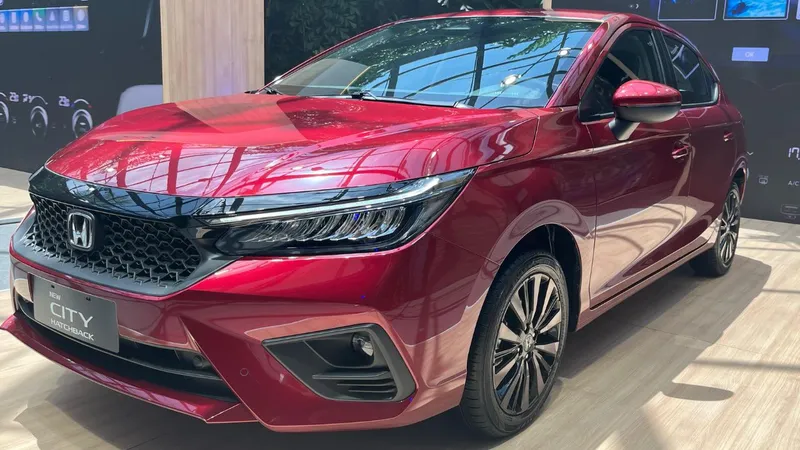 Novo Honda City 2025: preços, itens de série e diferença entre versões