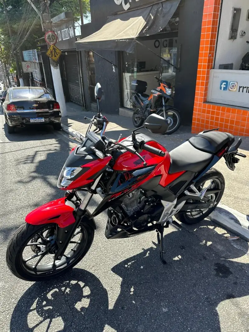 Honda CB 300F Twister (CBS)