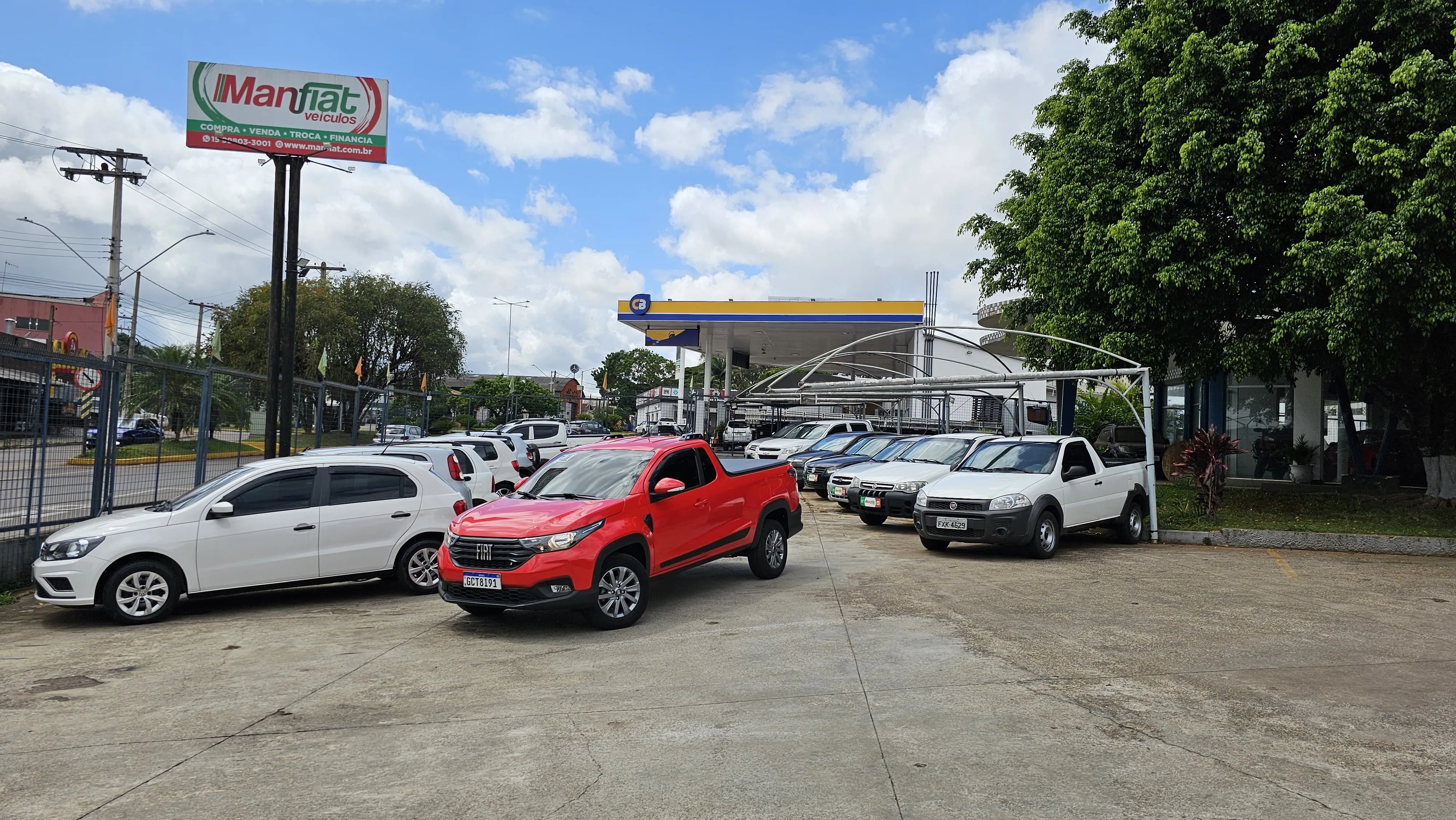 Fachada da loja Veículos à venda em Manfiat - Capão Bonito - SP | Mobiauto