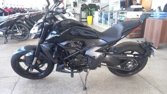 Carro Zontes V350 2025 ABS