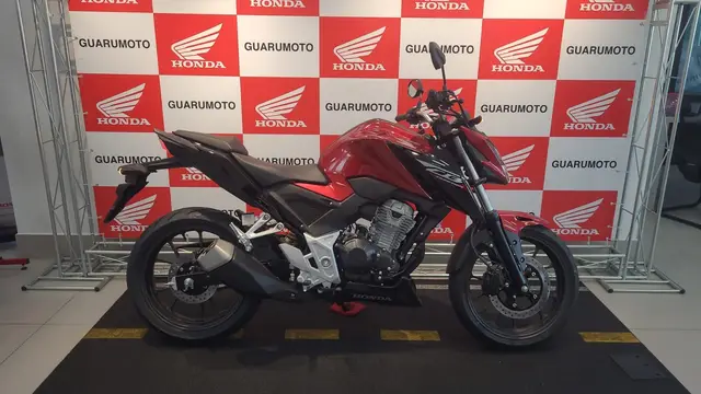 Moto Honda CB 300F Twister 2025 (ABS)