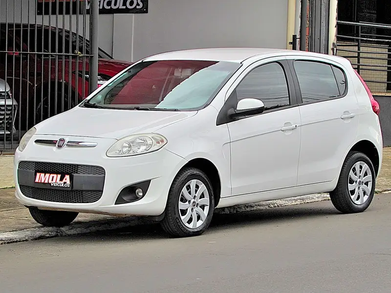Fiat Palio Attractive 1.4 8V (Flex)