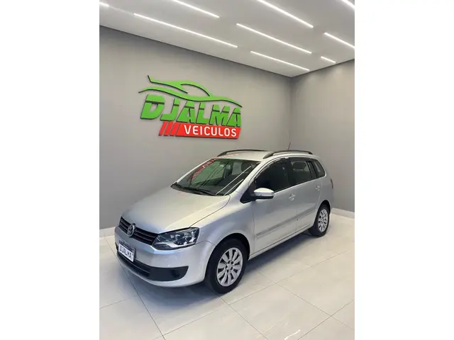Carro Volkswagen SpaceFox 2013 1.6 8V Trend (Flex)