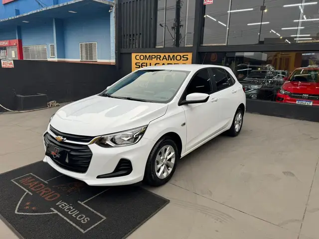 Carro Chevrolet Onix 2023 LT 1.0