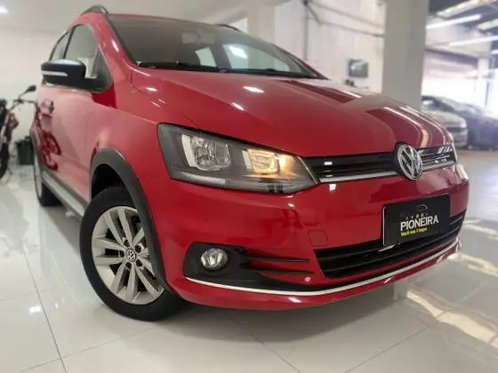 Carro Volkswagen Fox 2017 1.0 MPI Track (Flex)