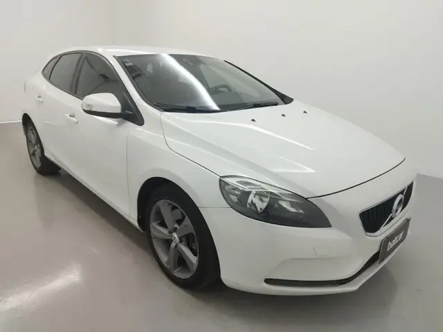 Carro Volvo V40 2017 2.0 T4 Kinetic