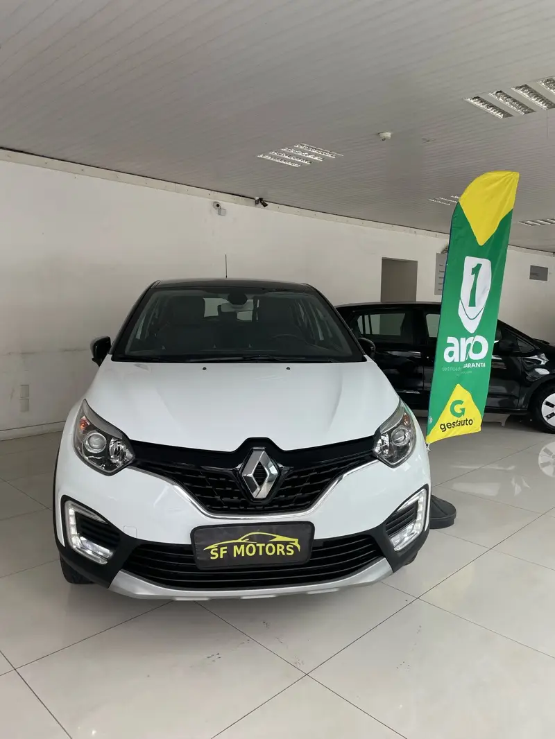 Renault Captur Intense 1.6 16v SCe CVT (Flex)