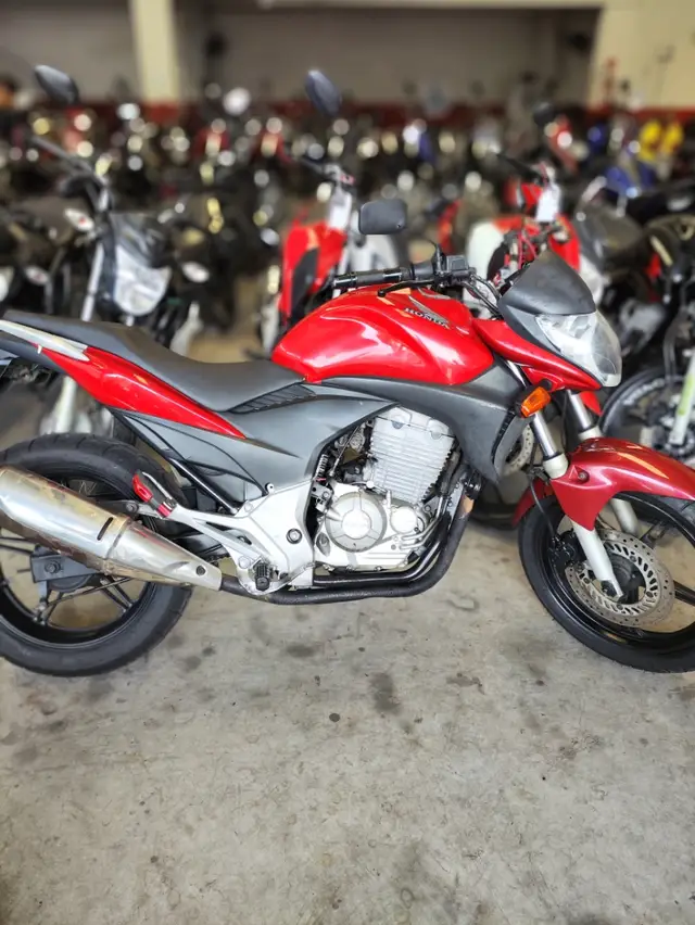 Moto Honda CB 300R 2010 Standard