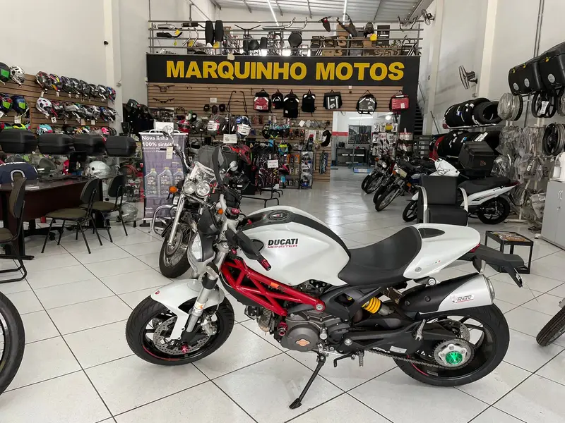 Ducati Monster 796