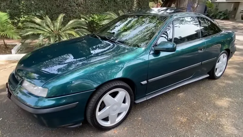 Chevrolet Calibra: como era a versão mais bonita e estilosa do "Vectra"