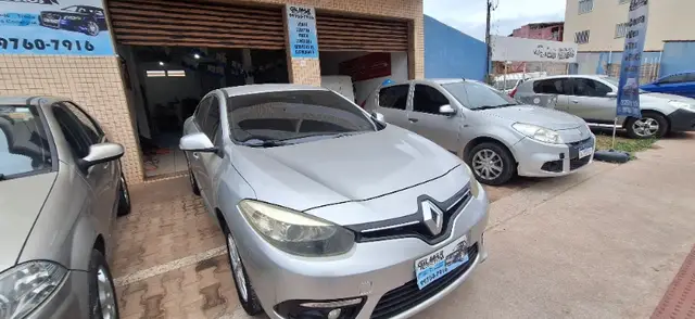 Carro Renault Fluence 2015 Sed. Dyn. Plus 2.0 16V FLEX (Aut.)