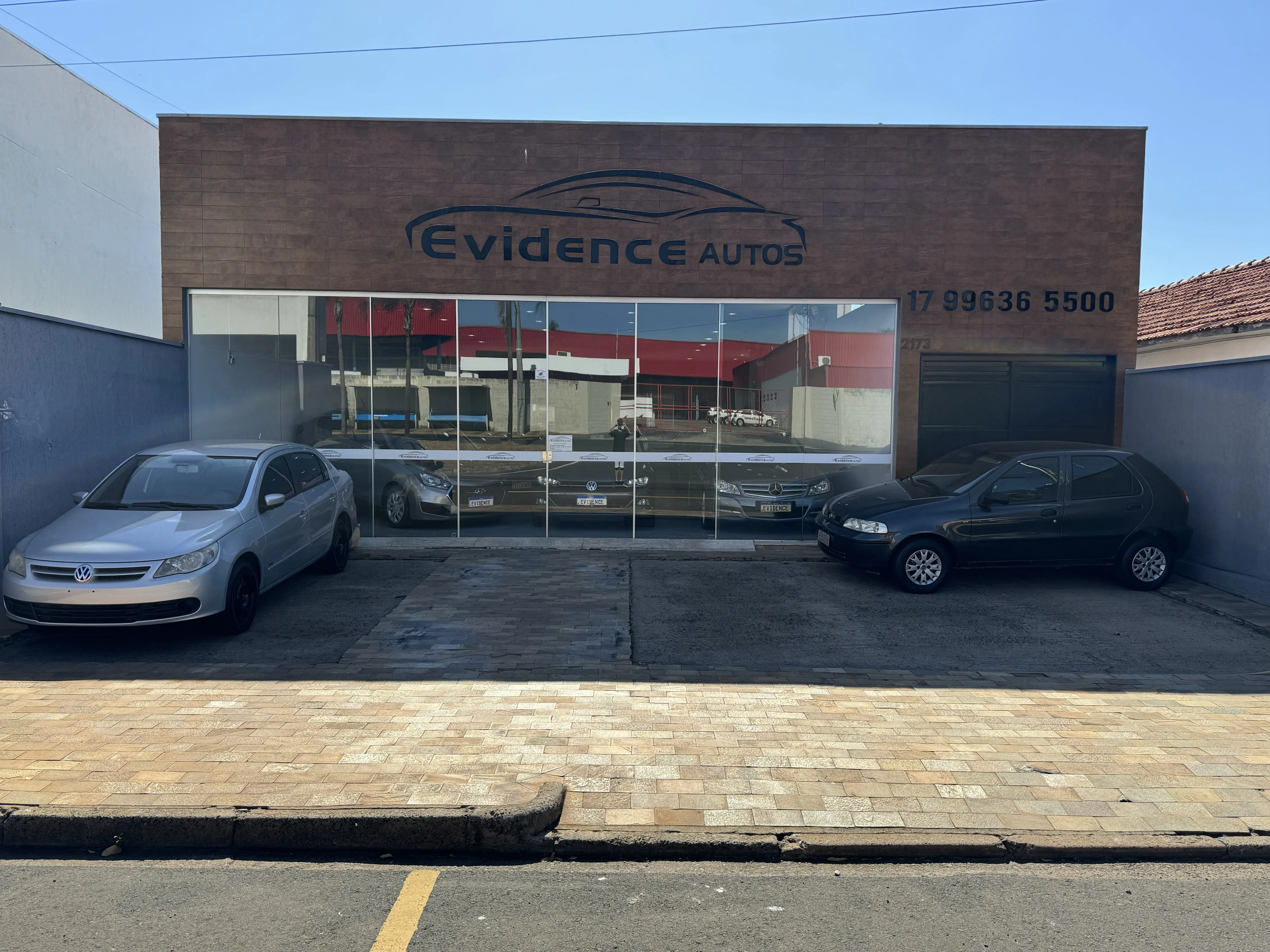 Fachada da loja EVIDENCE AUTOS COMERCIO E SERVICOS LTDA - Votuporanga - SP